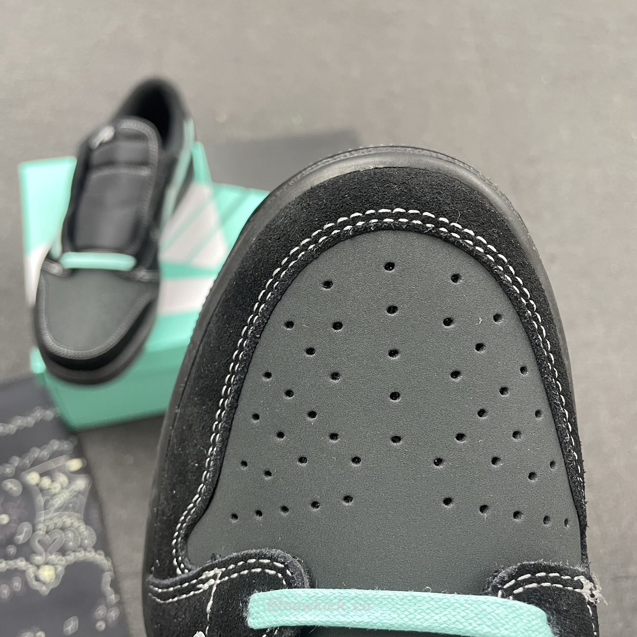 Air Jordan 1 Low Dazzles With Tiffany Cus Travis Dm7866 311 (5) - www.newkick.vip